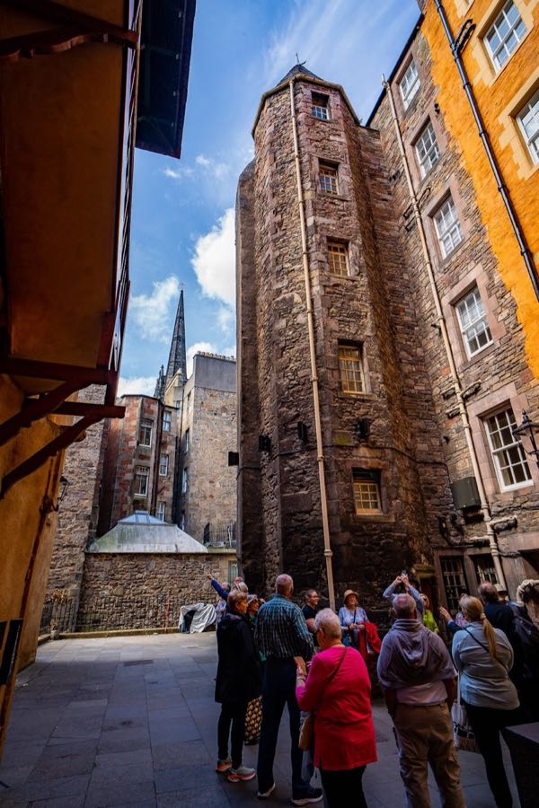 Riddles Court photo 2