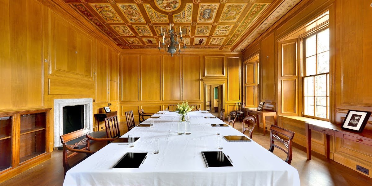 Riddles Court wedding venue