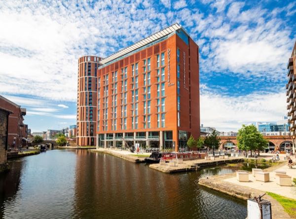 DoubleTree by Hilton Leeds City Centre wedding venue