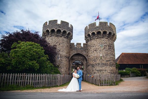 Cooling Castle Barn photo 1