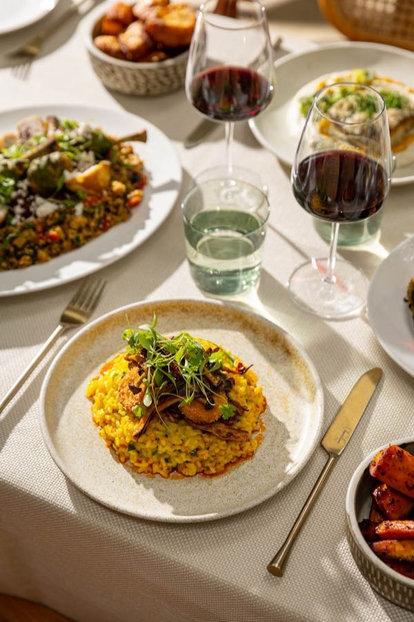 The Greenhouses photo 3