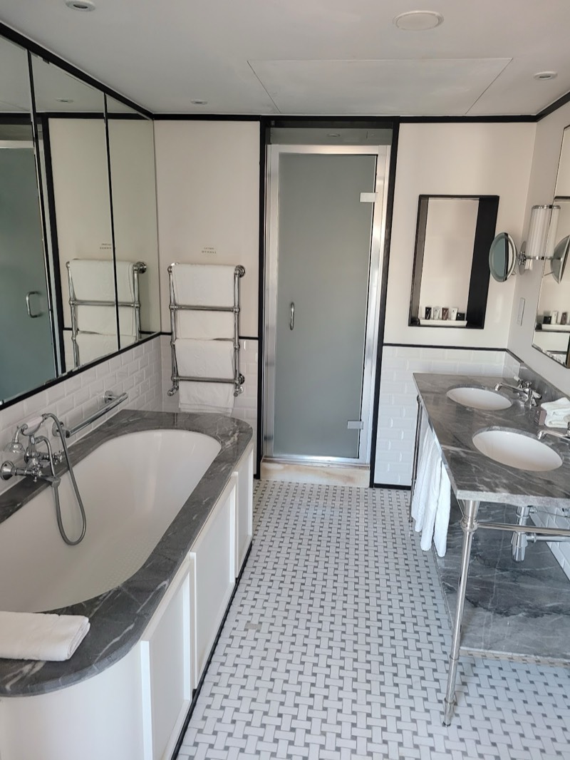 The Waldorf Hilton, London photo 2