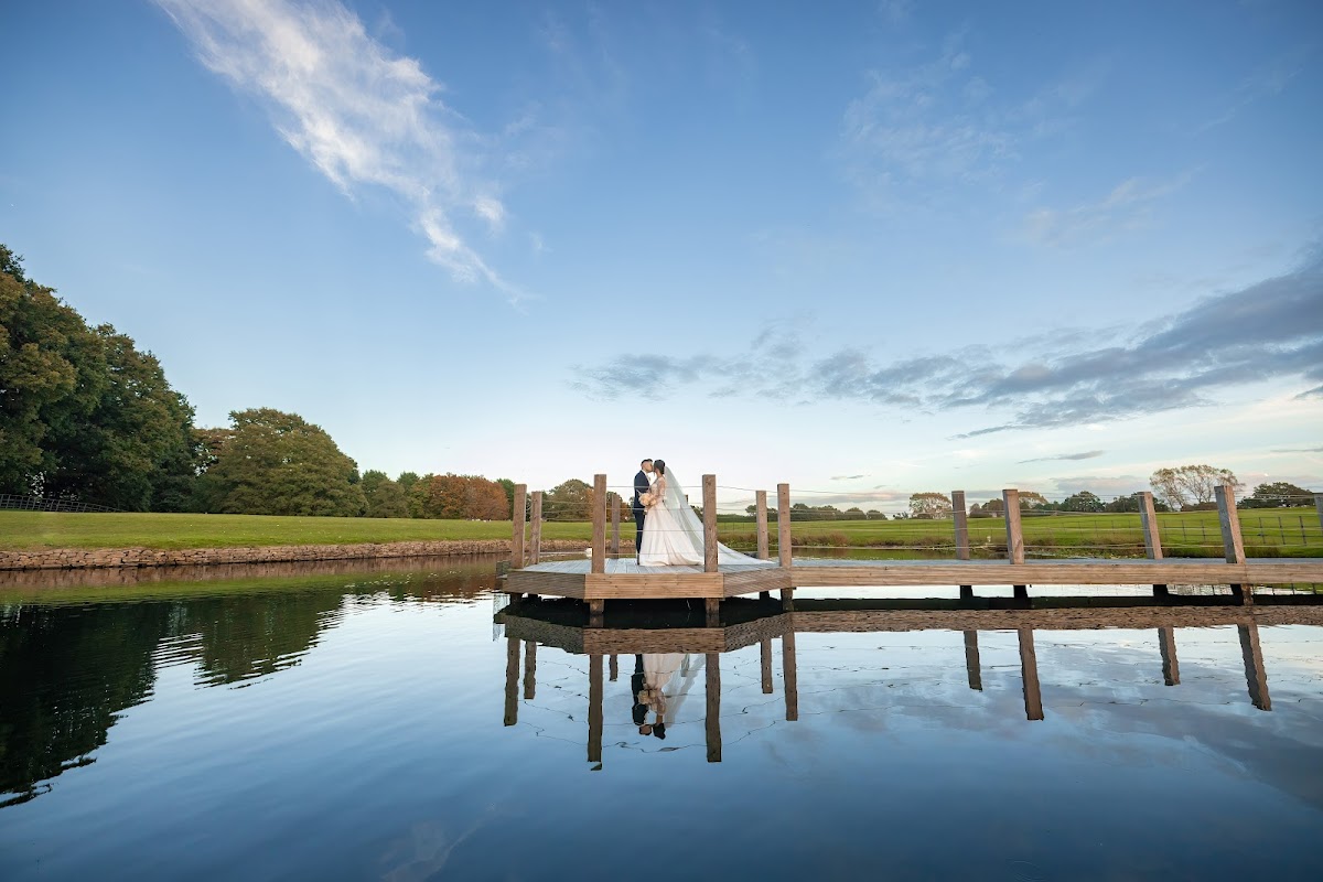 Merrydale Manor Wedding Venue photo 2