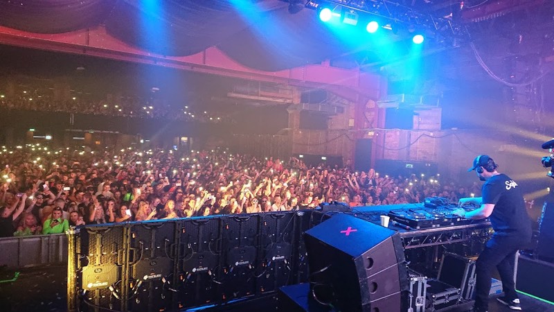 Victoria Warehouse photo 2